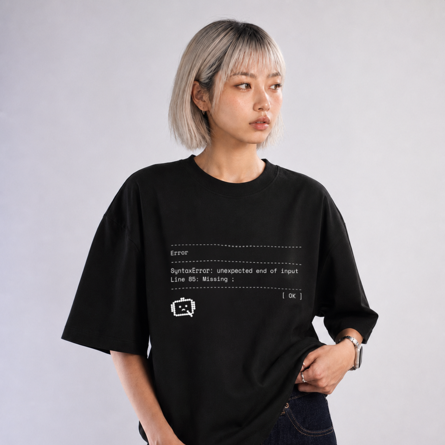 【Dさむらい君】エンジニアの日常あるある_エラーの原因が“;”がないだけだった ビッグシルエットTシャツ（DDSTYLE公式）